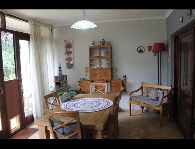 3 BEDROOM TOWNHOUSE FOR SALE IN THE COVES